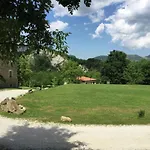 Дом отдыха In Marche With Pool Access *